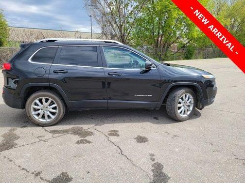 Brilliant Black Crystal Pearlcoat 2015 Jeep Cherokee Limited