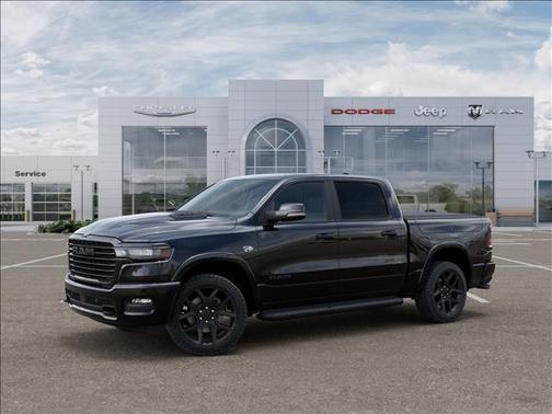 Diamond Black Crystal Pearlcoat 2026 RAM 1500 Laramie