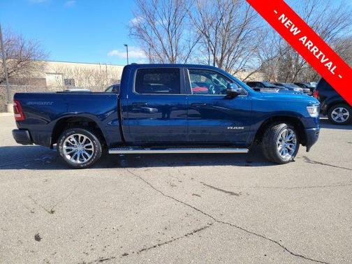 Patriot Blue Pearlcoat 2023 RAM 1500 Laramie