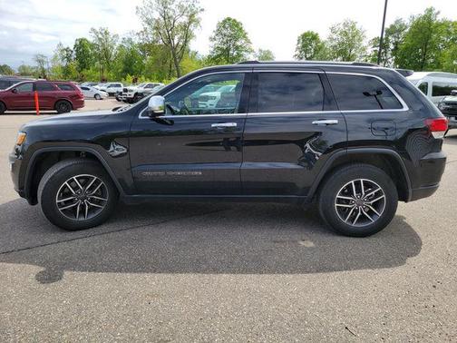 Diamond Black Crystal Pearlcoat 2021 Jeep Grand Cherokee Limited