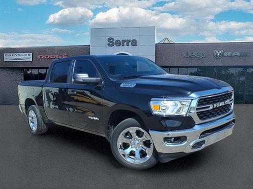 Diamond Black Crystal Pearlcoat 2023 RAM 1500 Big Horn/Lone Star