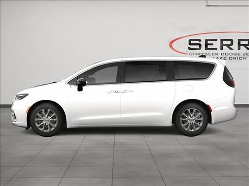 2025 Chrysler Pacifica L