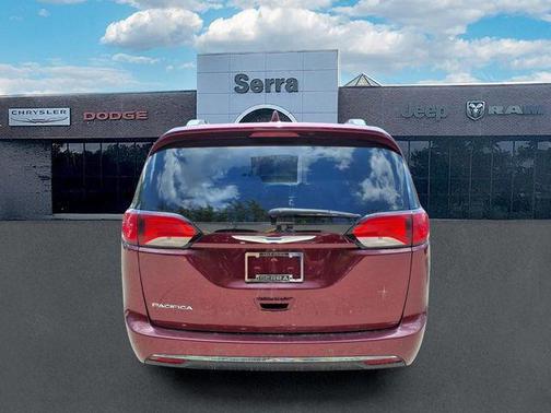 Velvet Red Pearlcoat 2017 Chrysler Pacifica Touring-L