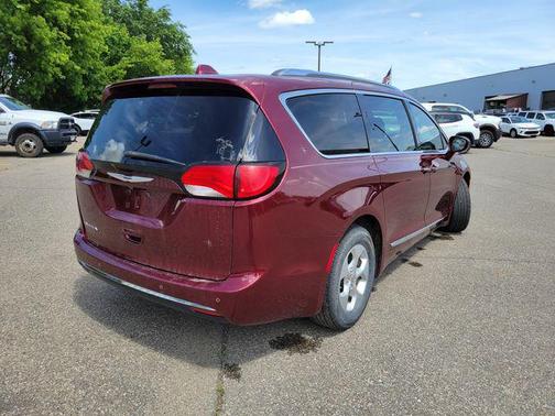 Velvet Red Pearlcoat 2017 Chrysler Pacifica Touring-L