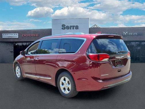 Velvet Red Pearlcoat 2017 Chrysler Pacifica Touring-L