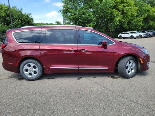 Velvet Red Pearlcoat 2017 Chrysler Pacifica Touring-L