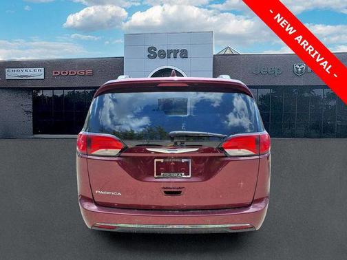 Velvet Red Pearlcoat 2017 Chrysler Pacifica Touring-L