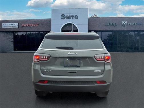 2023 Jeep Compass Latitude Lux