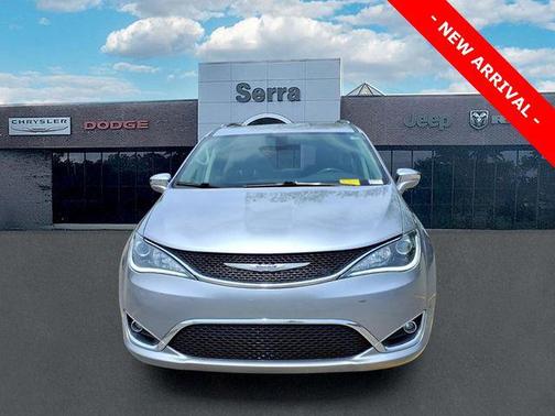 Billet Silver Metallic Clearcoat 2019 Chrysler Pacifica Limited
