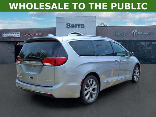 Billet Silver Metallic Clearcoat 2019 Chrysler Pacifica Limited