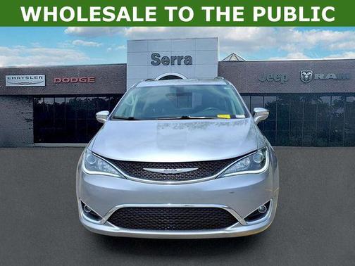 Billet Silver Metallic Clearcoat 2019 Chrysler Pacifica Limited