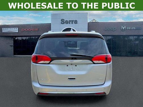 Billet Silver Metallic Clearcoat 2019 Chrysler Pacifica Limited