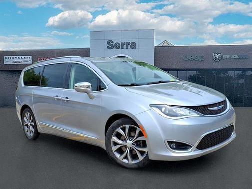 Billet Silver Metallic Clearcoat 2019 Chrysler Pacifica Limited