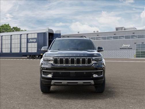 Diamond Black Crystal Pearlcoat 2025 Jeep Wagoneer Carbide 4x4
