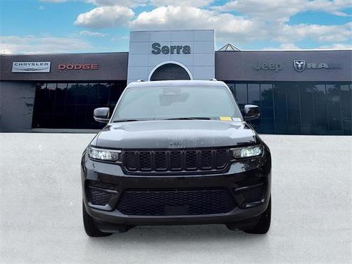 2023 Jeep Grand Cherokee Altitude