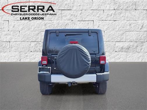 2013 Jeep Wrangler Unlimited Sahara