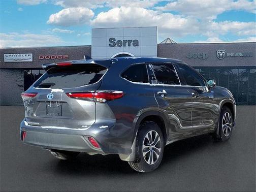 2021 Toyota Highlander Hybrid XLE