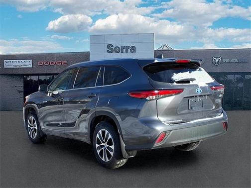 2021 Toyota Highlander Hybrid XLE