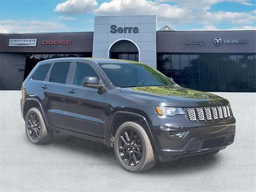 2022 Jeep Grand Cherokee Laredo