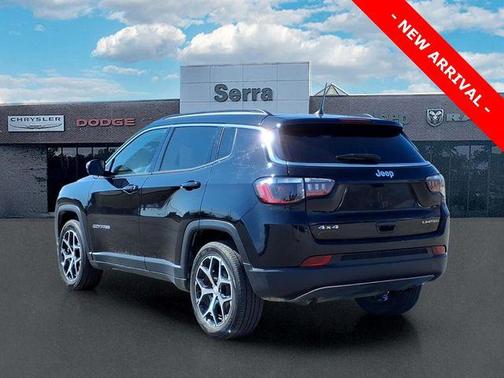 Diamond Black Crystal Pearlcoat 2024 Jeep Compass Limited