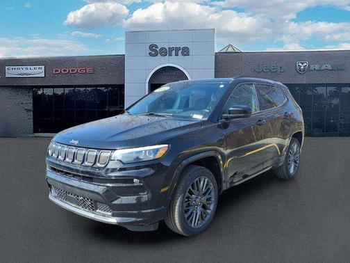 Diamond Black Crystal Pearlcoat 2022 Jeep Compass High Altitude