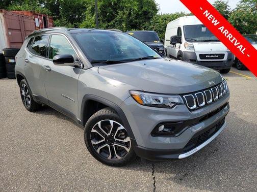 Sting-Gray Clearcoat 2022 Jeep Compass Limited