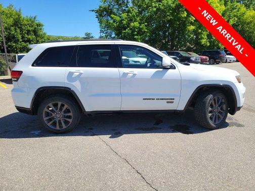 Bright White Clearcoat 2016 Jeep Grand Cherokee Limited