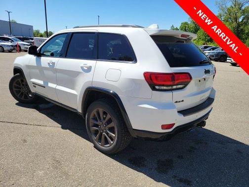 Bright White Clearcoat 2016 Jeep Grand Cherokee Limited