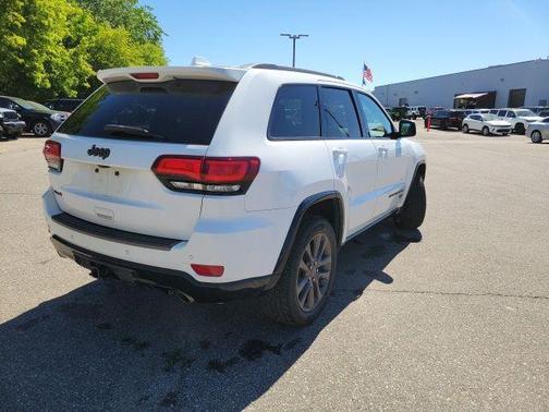 Bright White Clearcoat 2016 Jeep Grand Cherokee Limited