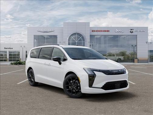 Bright White Clearcoat 2027 Chrysler Pacifica Limited