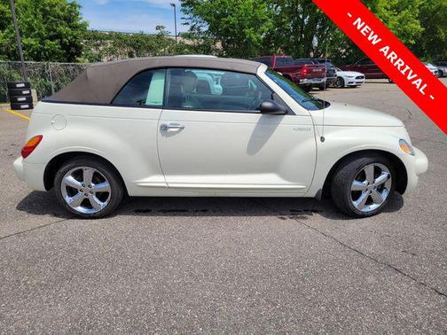 Cool Vanilla 2005 Chrysler PT Cruiser GT