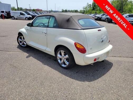 Cool Vanilla 2005 Chrysler PT Cruiser GT