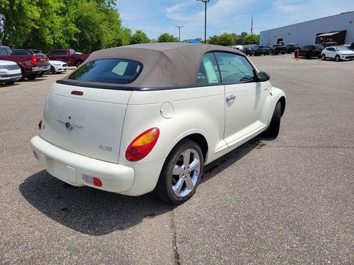 White 2005 Chrysler PT Cruiser GT