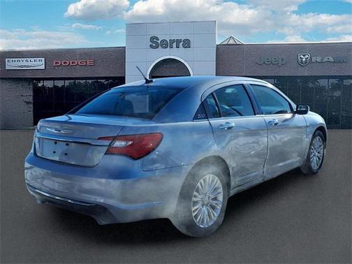 2013 Chrysler 200 Limited