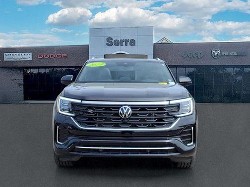 Deep Black 2024 Volkswagen Atlas Cross Sport 2.0T SEL Premium
