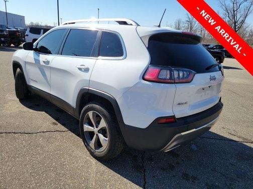 Bright White Clearcoat 2019 Jeep Cherokee Limited