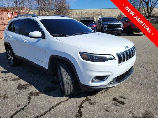 Bright White Clearcoat 2019 Jeep Cherokee Limited