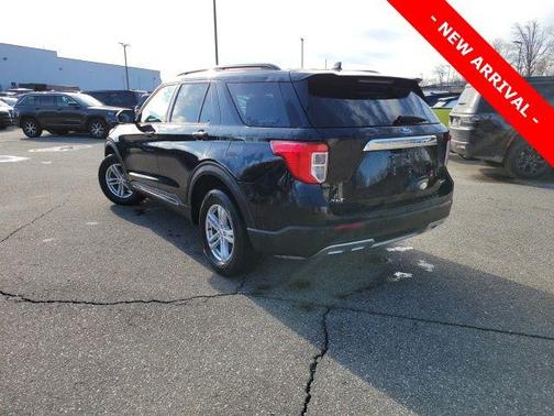 Agate Black Metallic 2023 Ford Explorer XLT