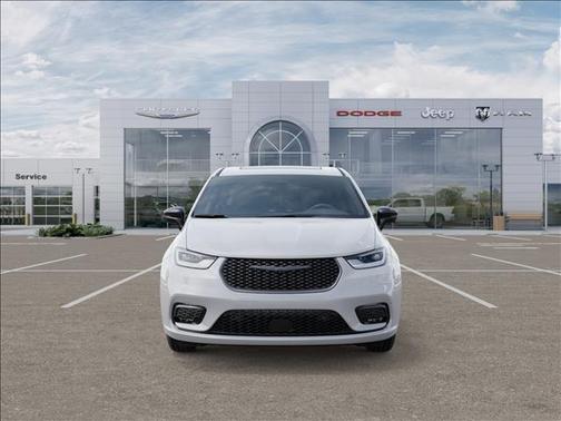 2026 Chrysler Pacifica L
