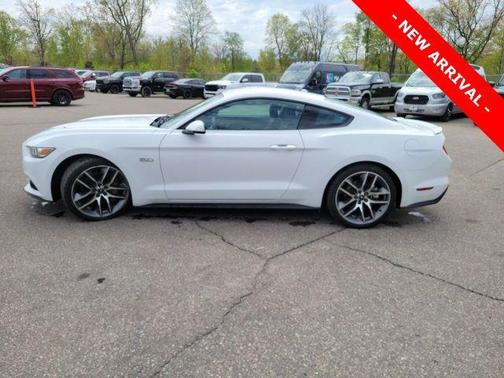 Oxford White 2016 Ford Mustang GT Premium