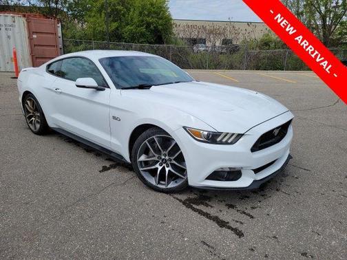 Oxford White 2016 Ford Mustang GT Premium