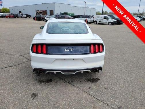Oxford White 2016 Ford Mustang GT Premium