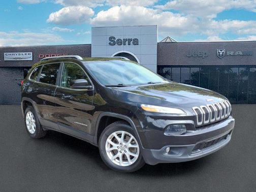Brilliant Black Crystal Pearlcoat 2015 Jeep Cherokee Latitude