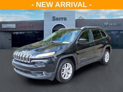 Brilliant Black Crystal Pearlcoat 2015 Jeep Cherokee Latitude