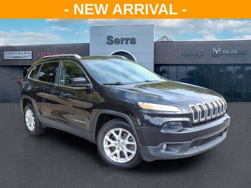 Brilliant Black Crystal Pearlcoat 2015 Jeep Cherokee Latitude