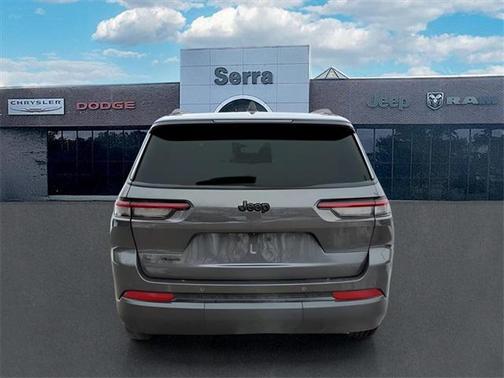2022 Jeep Grand Cherokee L Altitude