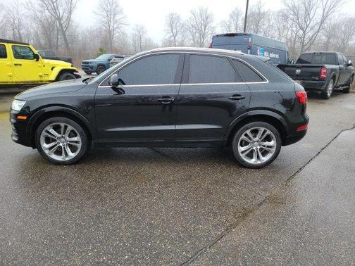 Black Metallic 2017 Audi Q3 2.0T Premium Plus