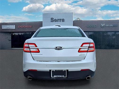 2017 Ford Taurus SEL