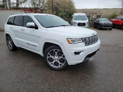 Bright White Clearcoat 2019 Jeep Grand Cherokee Overland