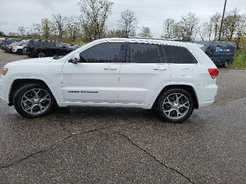 Bright White Clearcoat 2019 Jeep Grand Cherokee Overland